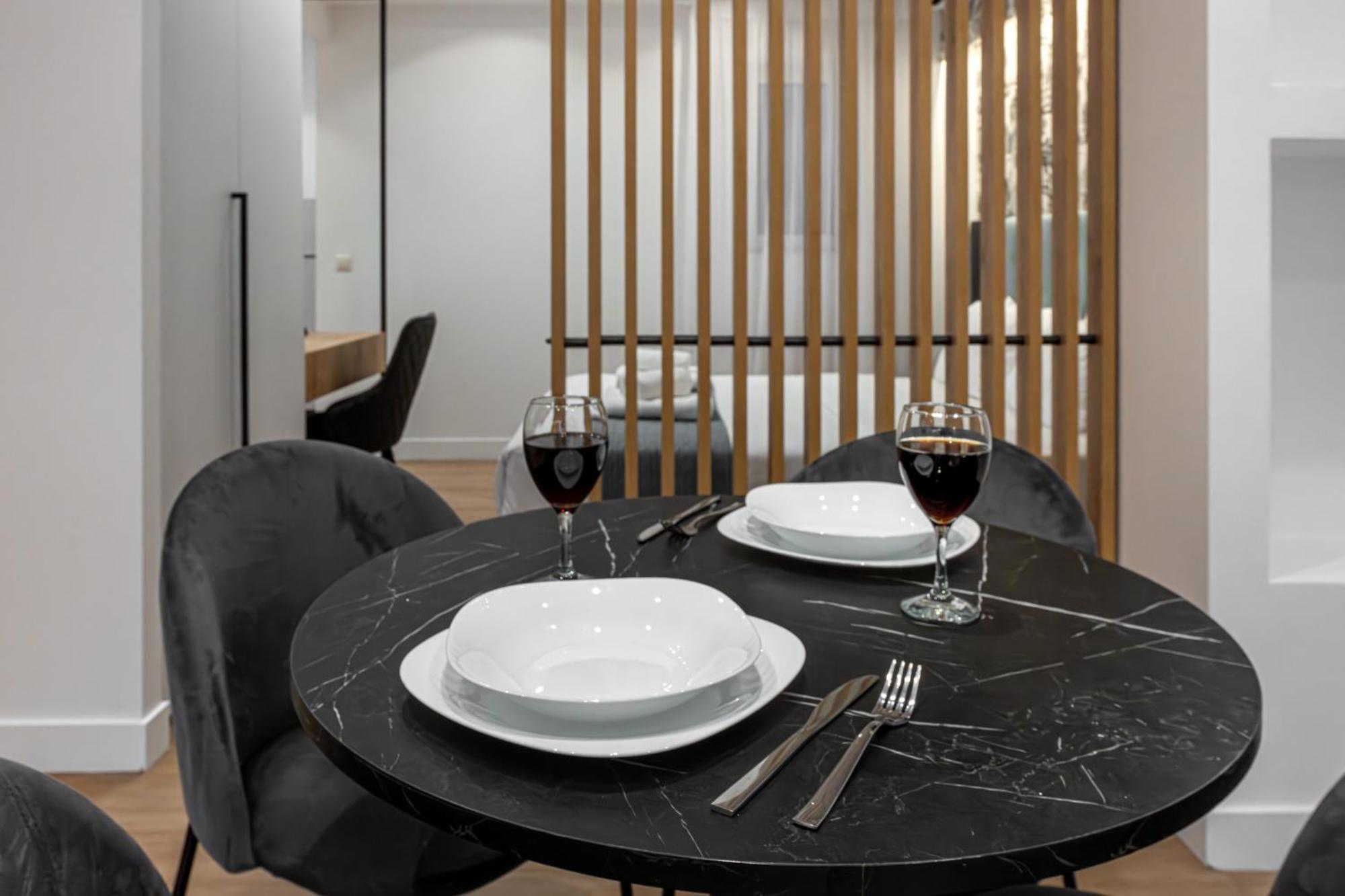 Kriel Suites By Liv Homes Athen Eksteriør bilde